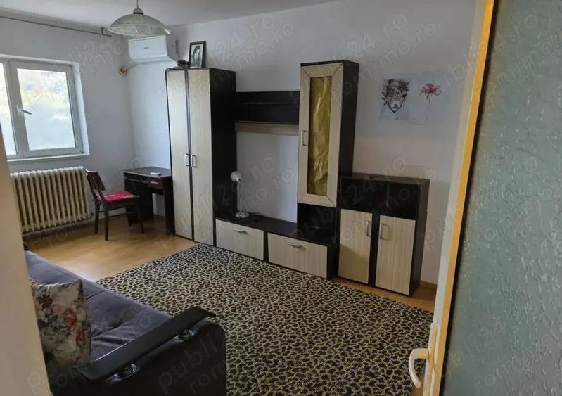 400 euro!Ap 2 cam decomandat in Podul de Fier - 1