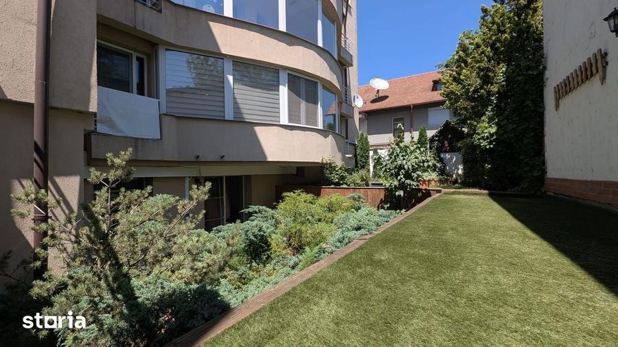 Apartament cu 3 camere în Ultracentral