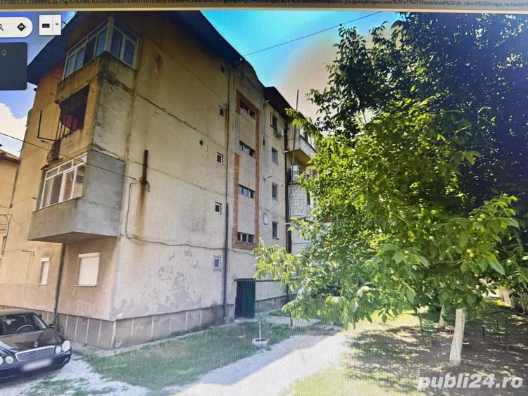 Apart 3 camere decomandat - 2