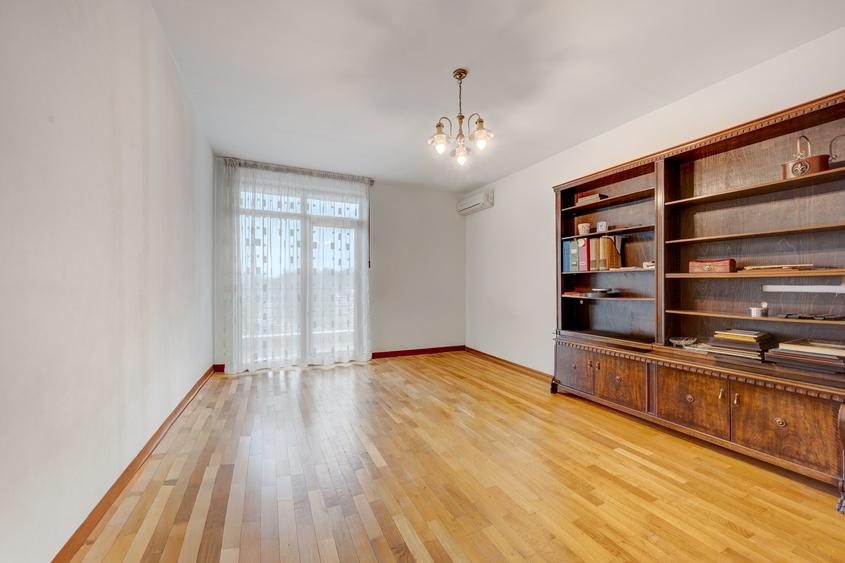Fully detached family apartment | 242 sqm usable | 92 sqm living/ 41 sqm terrace - 9