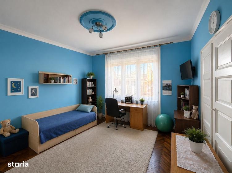 Casă cu 2 camere decomandat cu Teren 220 Mp în Central