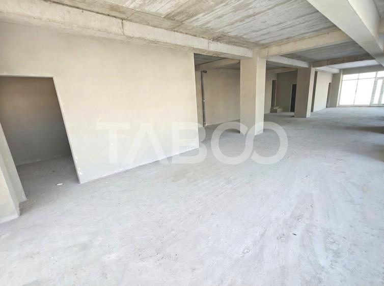 Spatiu comercial 84 mp cu vitrina si 4 locuri de parcare de inchiriat - 4