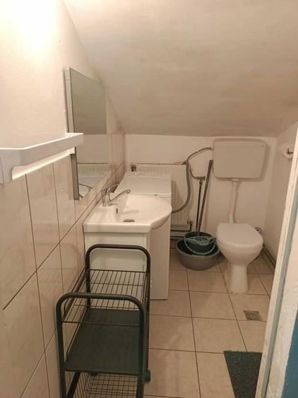 Inchiriere garsoniera la curte - 1