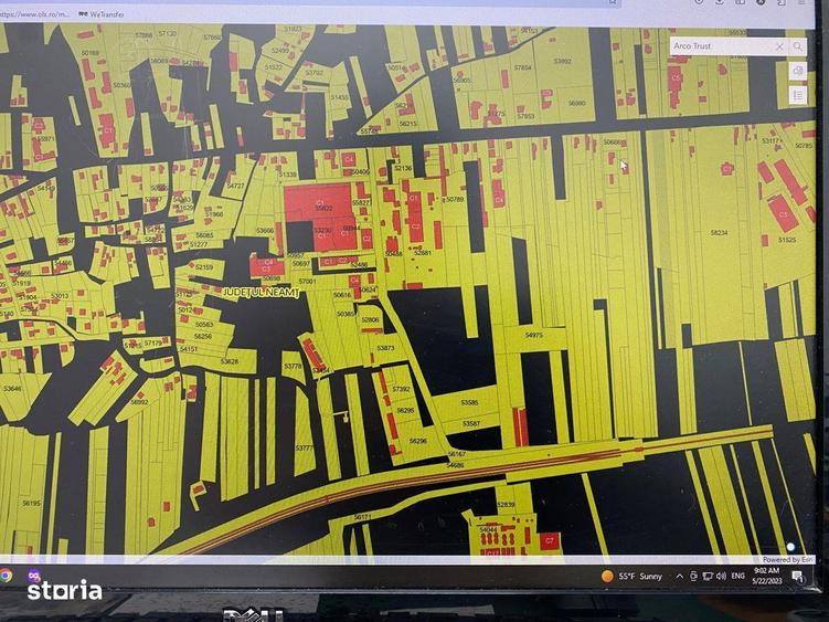Teren intravilan + 600MP constructii metalice - 2