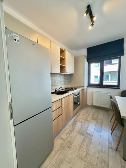 Garsoniera de vanzare la intrare in Sanpetru si /sau pe str Universului - 10