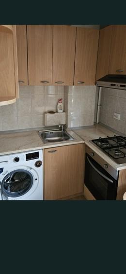 Garsoniera moderna - Tractorul - langa Coresi Mall - 1