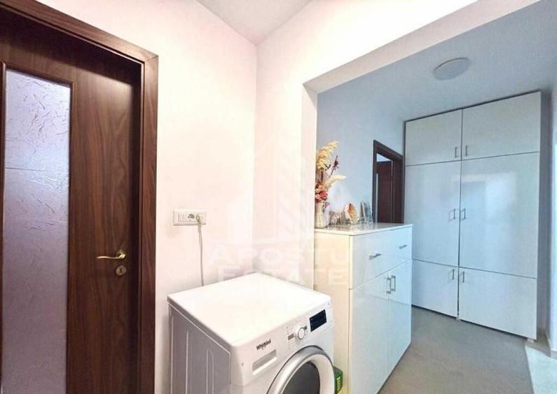 Apartament 3 camere,decomandat, renovat, zona Dambovita - 1