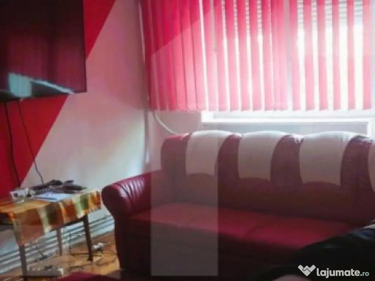 Apartament de vanzare, cu 2 camere, 62 mp, zona Podgoria - 1