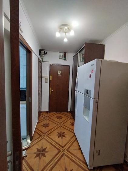 Apartament 3 camere renovat - zona Metrou Pacii - 4