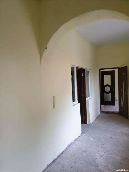 Vand urgent casa la iesire din Razvad - 8