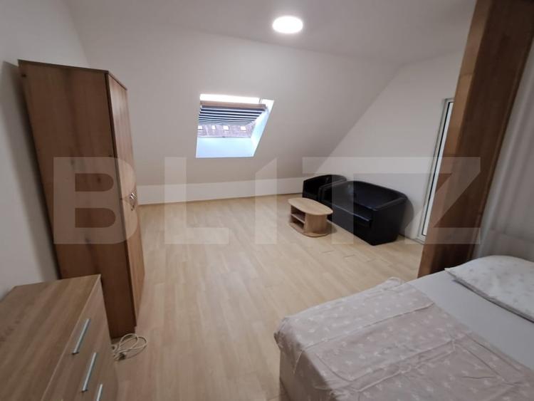 Apartament tip mansarda in zona porii, parcare inclusa - 4