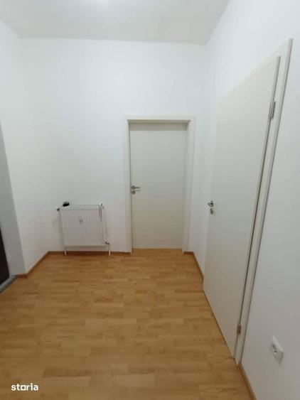 De vanzare casa cu 4 camere in Roman, teren de 1.340 mp, 105.000euro - 5