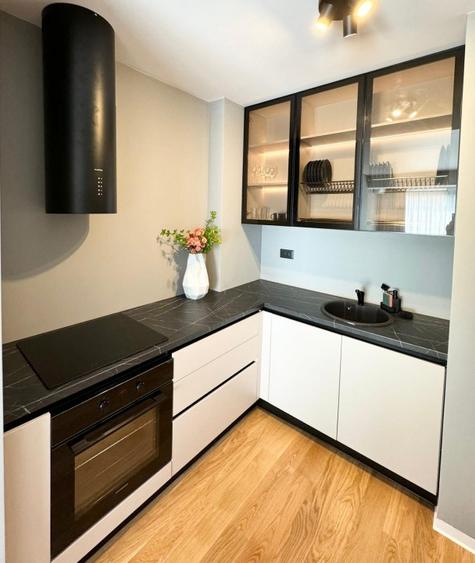 COMISION 0/ NOU / PRIMA INCHIRIERE / TERASA GENEROASA - 12