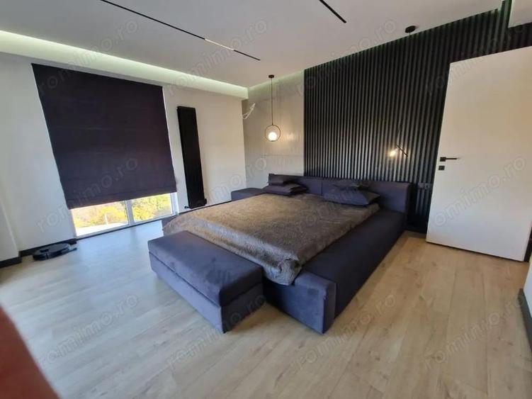 Ofer spre inchiriere aparatament cu 3 camere in zona 13 Septembrie - 1