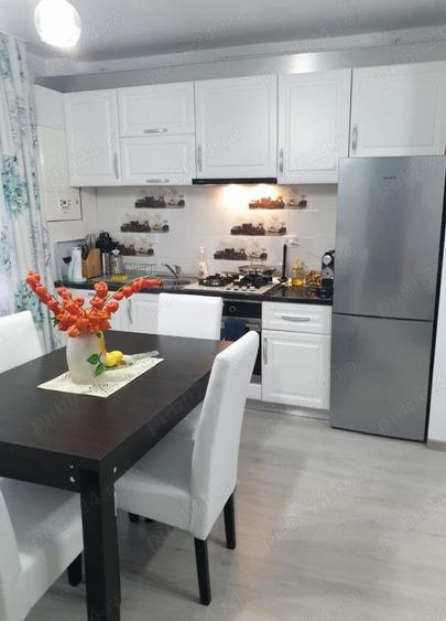 Apartament cu 3 camere de inchiriat - 5