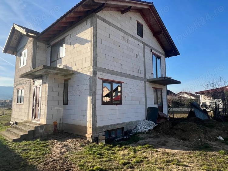 Oportunitate: Casa Spa?ioasa la Ro?u (270 mp) Proiect din BCA in Alba Iulia - 1