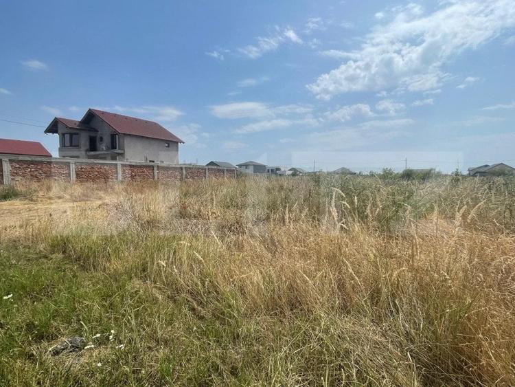 Teren 500/ 1000 mp, zona Ghercesti/ Aeroport - 1