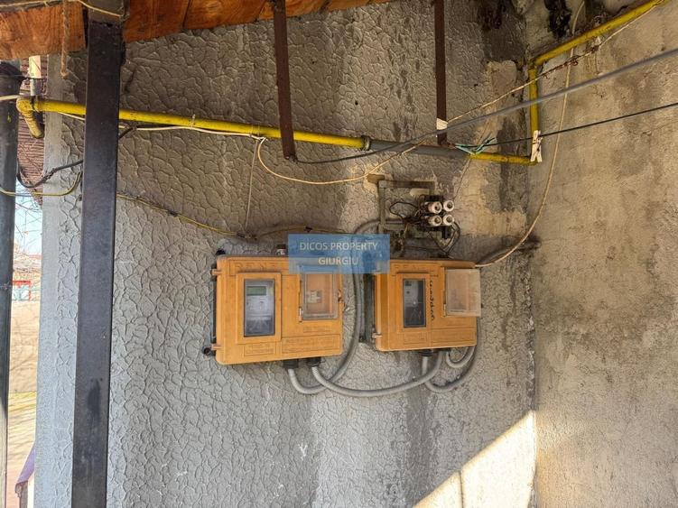 De Vânzare - Casă, Strada Griviței - 23