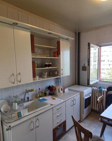 Apartament cu 4 camere decomandat, 90 mp, zona Titulescu - 6