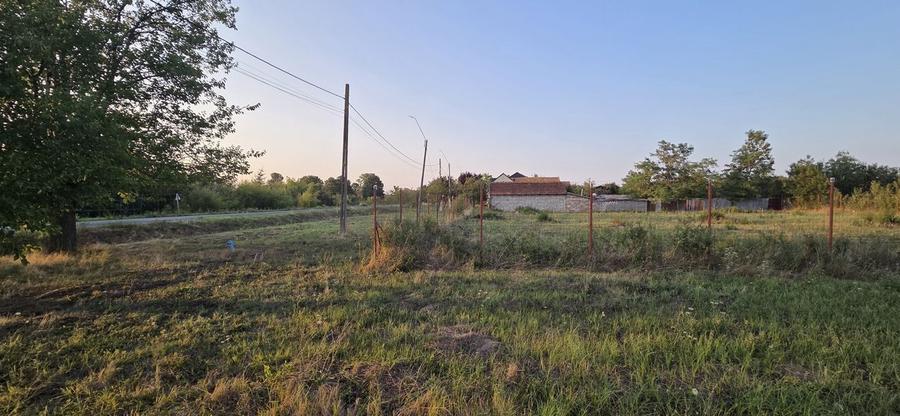 Teren intravilan &icirc;n localitatea Berini - 6