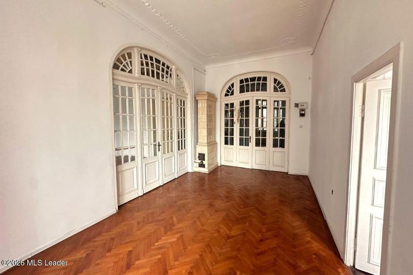 B-dul Carol 59, 222 mpu, 9 camere, etaj 1 din 3, balcoane 14 mp - 6