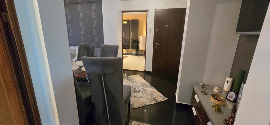 Etaj2, zona Spitalului județean,  micro 6 Târgoviște, vânzare apartament 2camere - 13