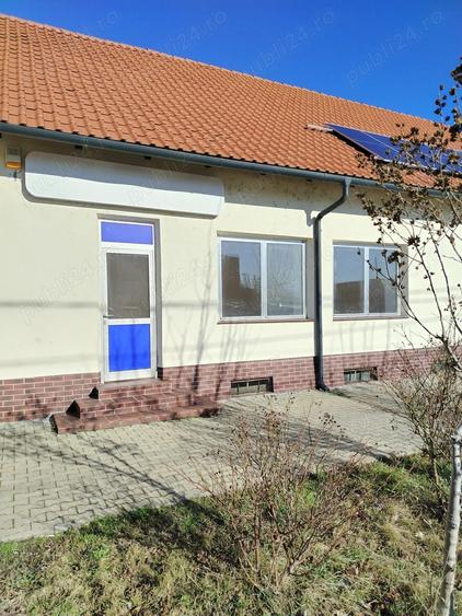 Spatiu de inchiriat Periam central - 1