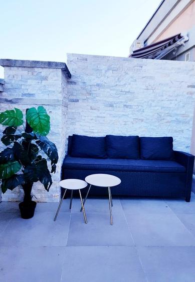 persoana fizica - COLEGA - camera decomandata cu cheie ... doar fete locuiesc in - 12