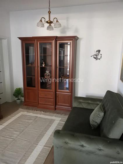 Inchiriez apartament 2 camere, complet utilat zona Universitate Inchiriez apartament 2 camere, complet utilat zona Universitate