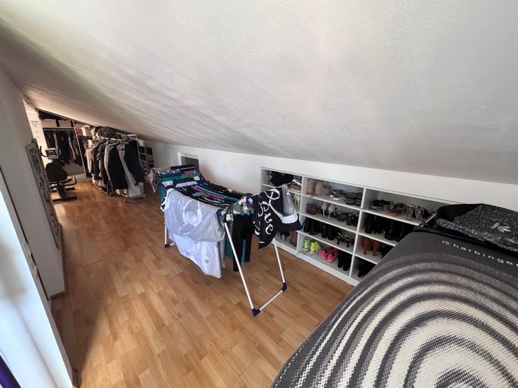 Casa P+1+M. 5 cam. Mobilata-Utilata complet. Teren 205mp - 27