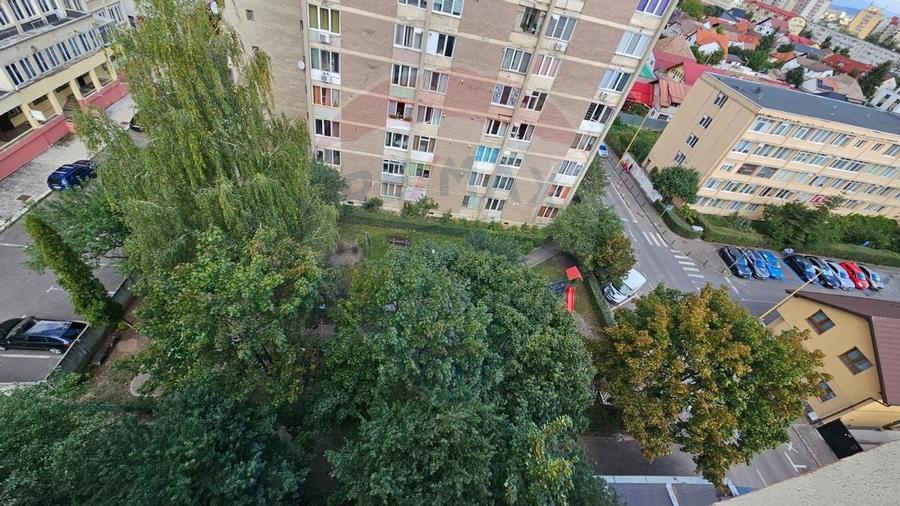 GARSONIERA  decomandata, cu priveliste  - DE VANZARE- BV/  str Traian! - 20