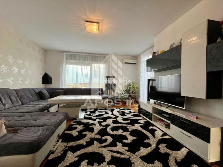Apartament tip penthouse cu 3 camere, 2 bai, Calea Aradului Apartament tip penthouse cu 3 camere, 2 bai, Calea Aradului