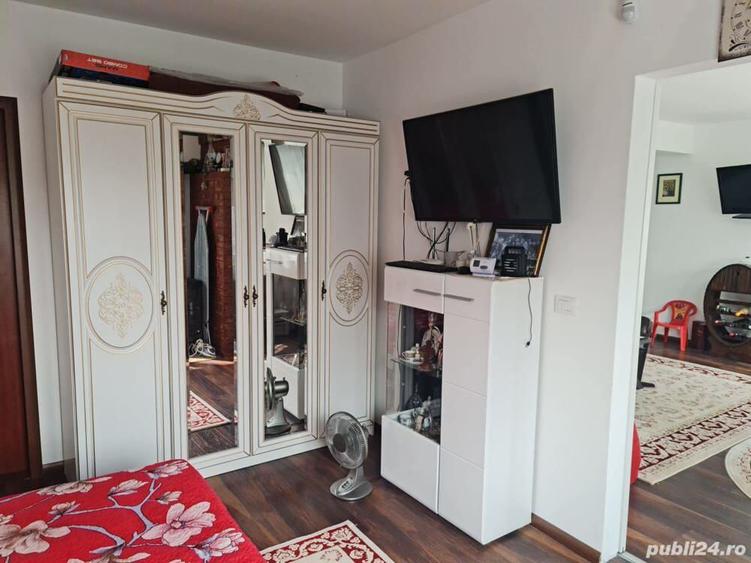 Casa moderna 180 mp amprenta la sol - 2