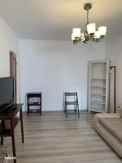 Centru-Tomis Mall-Apart.3 cam dec mobilat utilat et 2/4 pre? 400 euro - 1