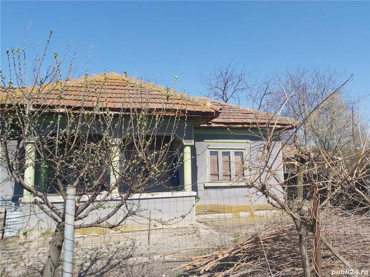 Vand casa ?i curte - 5