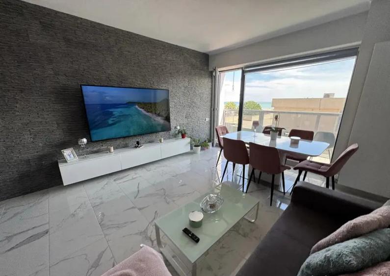 Apartament 2 camere de vanzare Mamaia, vedere mare ?i lac - 2