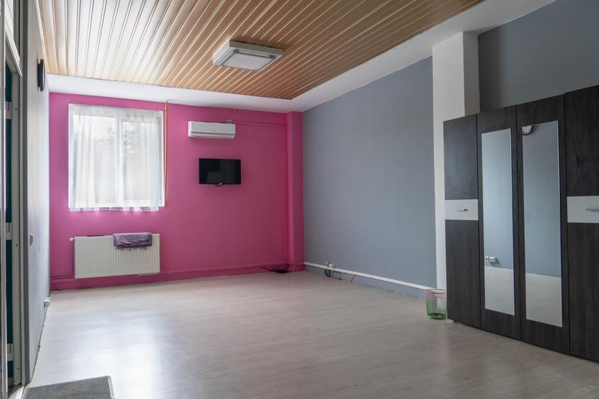 Spatiu pretabil birou - 1