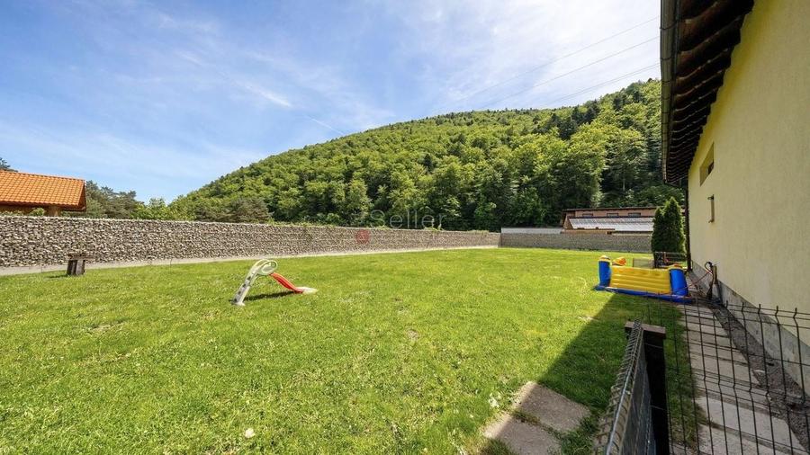 Suprafata generoasa teren - 60