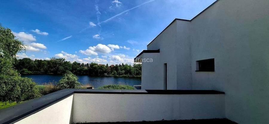 Duplex cu iesire la lac - 5 camere -Corbeanca, central Duplex cu iesire la lac - 5 camere -Corbeanca, central