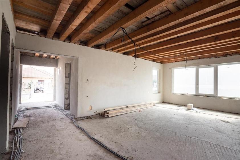 RECO Casa cu 4 camere in Nojorid - 11