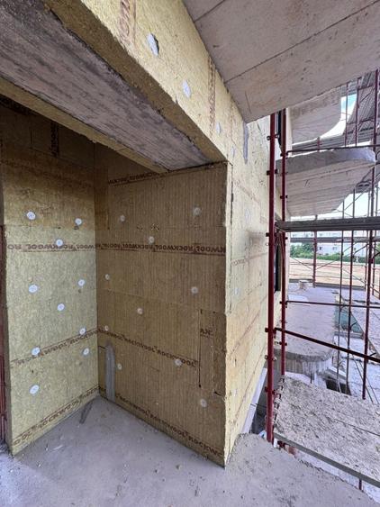 Comision 0% ! Apartament 2 camere, decomandat, etaj 3 cu lift, tva inclus - 13