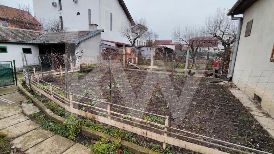 Casa de vanzare  cu 4 camere si pivnita, str. Teilor – Sibiu - 16