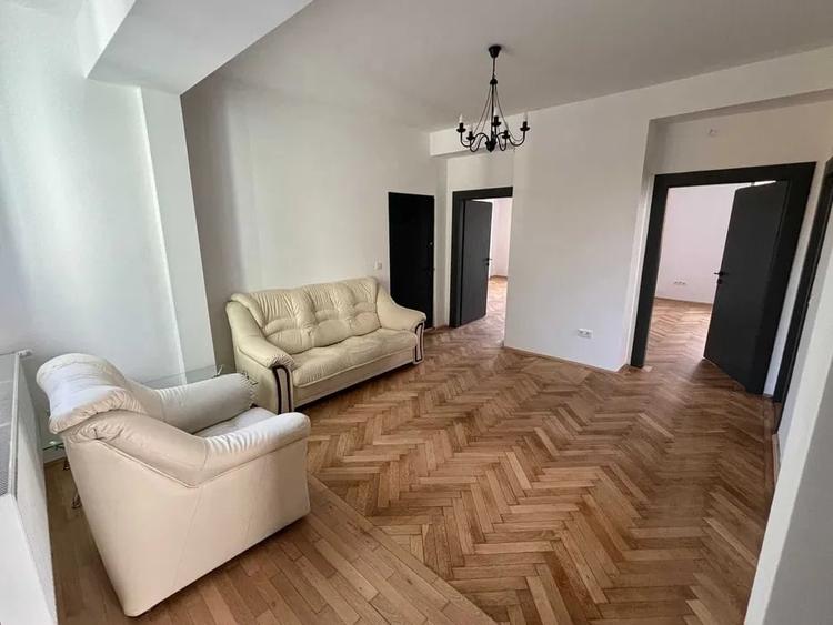 Apartament cu 5 camere,120mp, zona Centru - 2