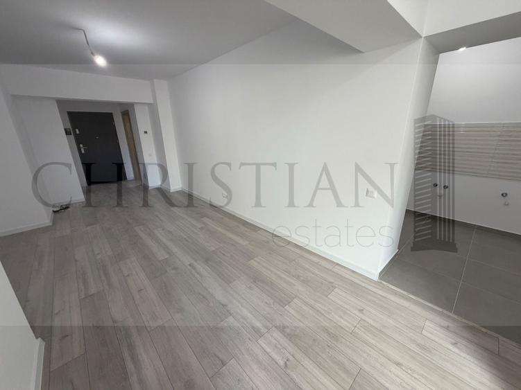 Garsonieră decomandată în Politehnica