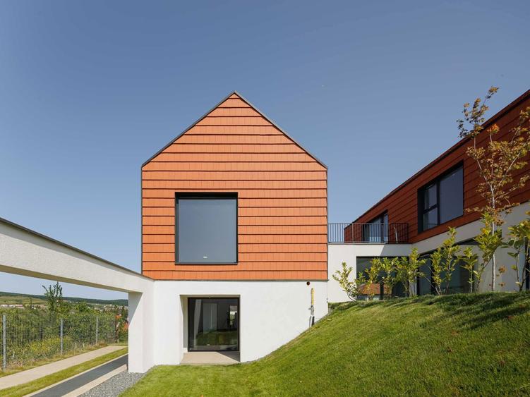 Casa moderna | Valea Chintaului str. Muntii Mehedinti | 125 mp utili - 5