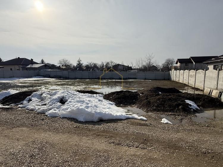 Loturi 382mp, 514mp, strada principala, toate utilitatile!Comision 0%! - 5