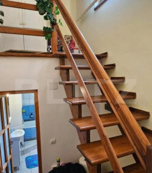 Casa deosebita, 3000 mp teren, 6 camere zona linistita - Bar - 2