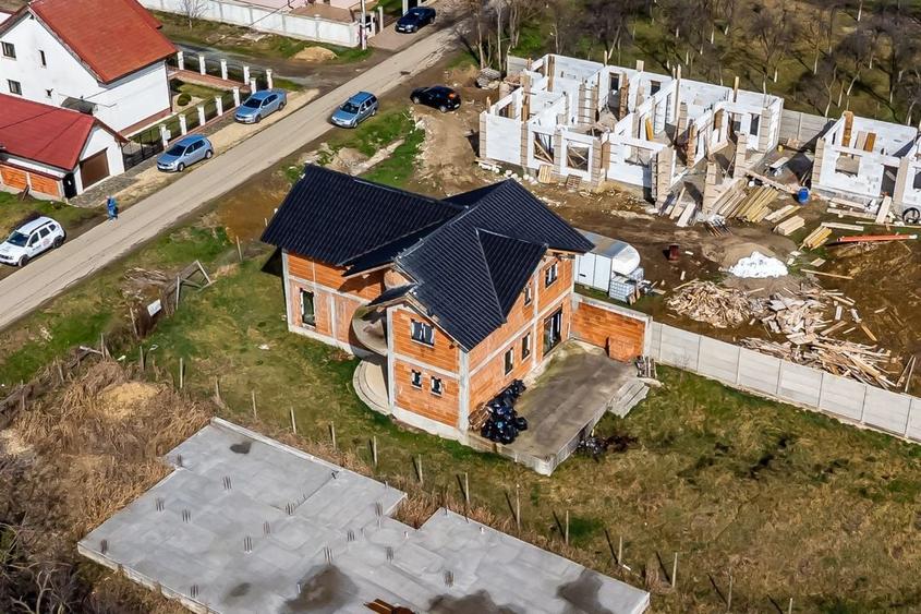 REZERVAT! Casă la roșu cu teren de 752 mp, Mandruloc. Arad - 4