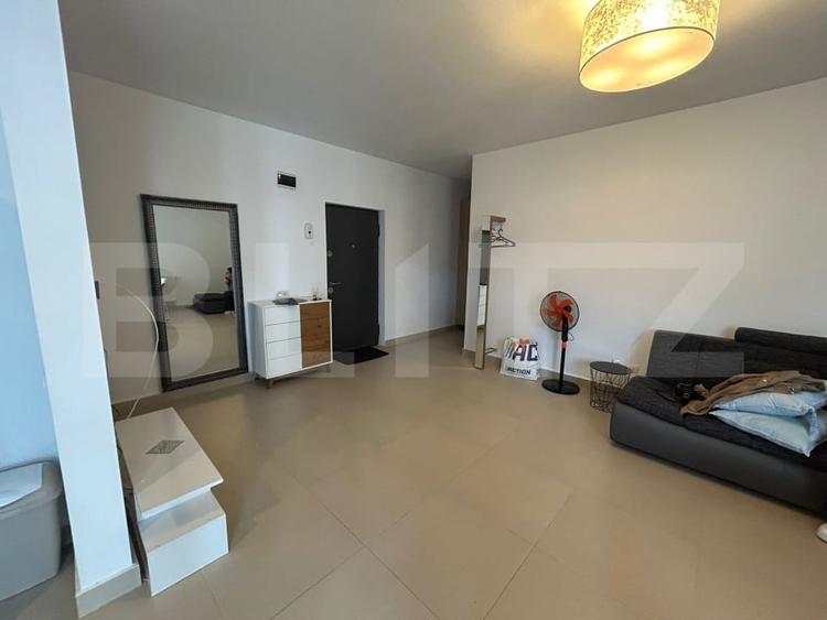 Apartament 2 camere semidecomandat, finisat si mobilat, in zona centrala - 2