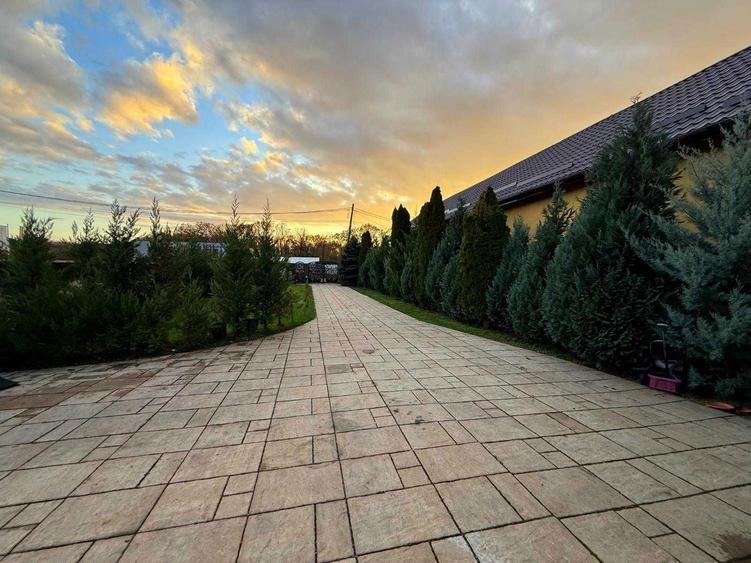 Casa ,Vila langa padure ,teren + livada 4500mp, JACUZZI, Panouri 10kw - 7